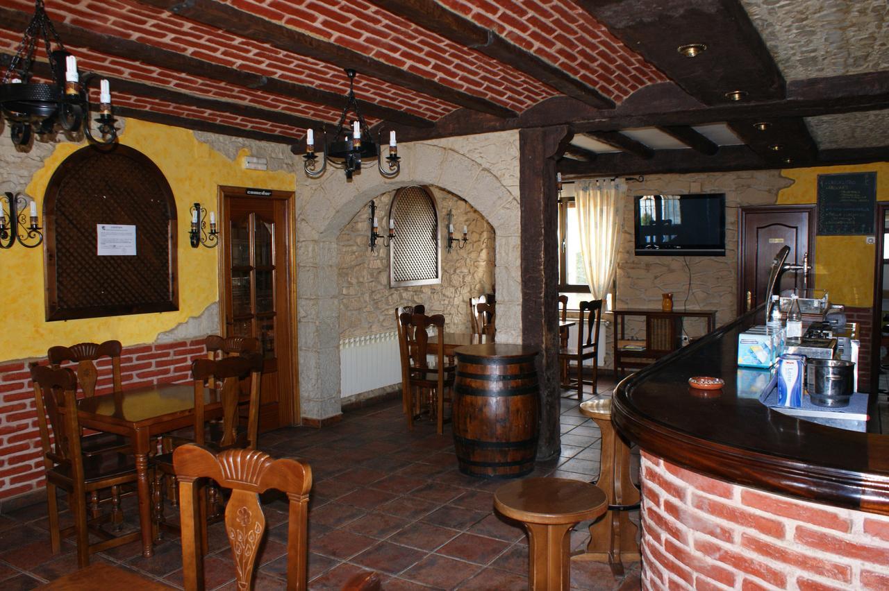 Hostal Carazo Torquemada エクステリア 写真
