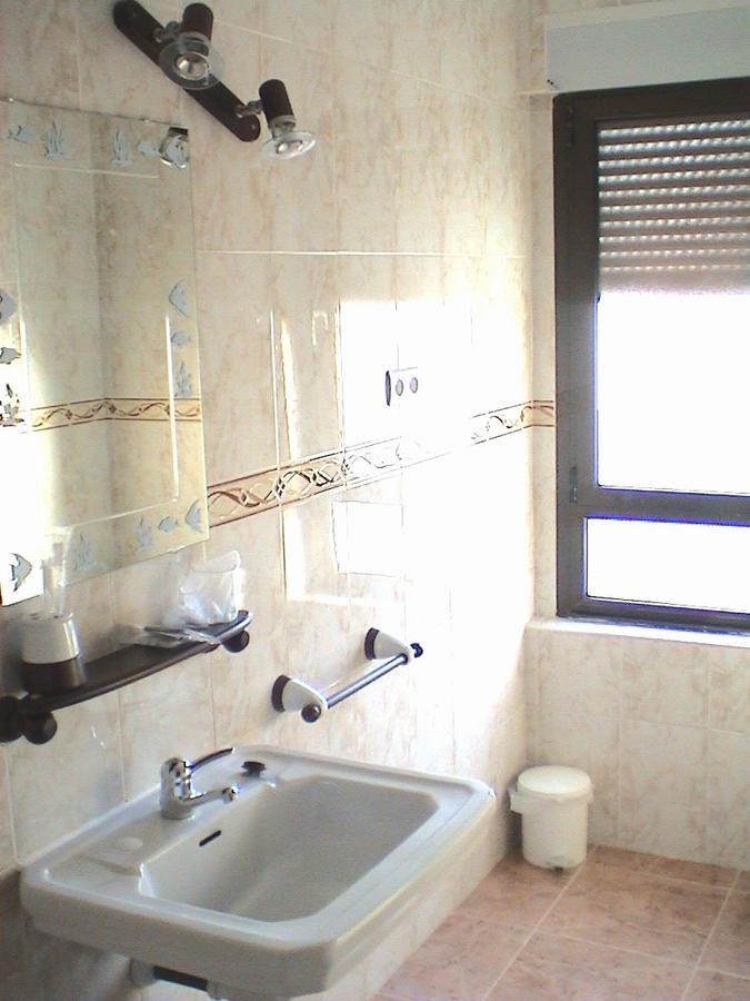 Hostal Carazo Torquemada エクステリア 写真